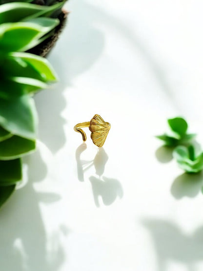 MARIE FRANCE gold ring